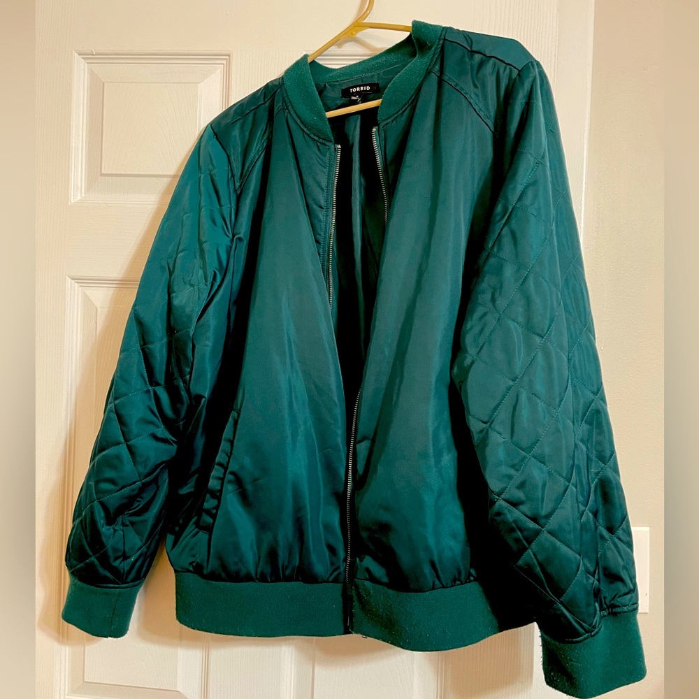 Torrid green quilted bomber jacket size 3